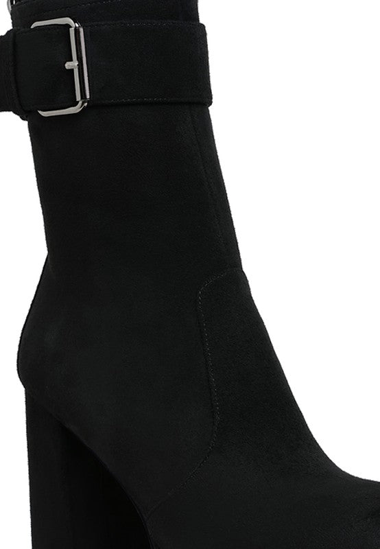 Wanderer Flared Block Calf Boots