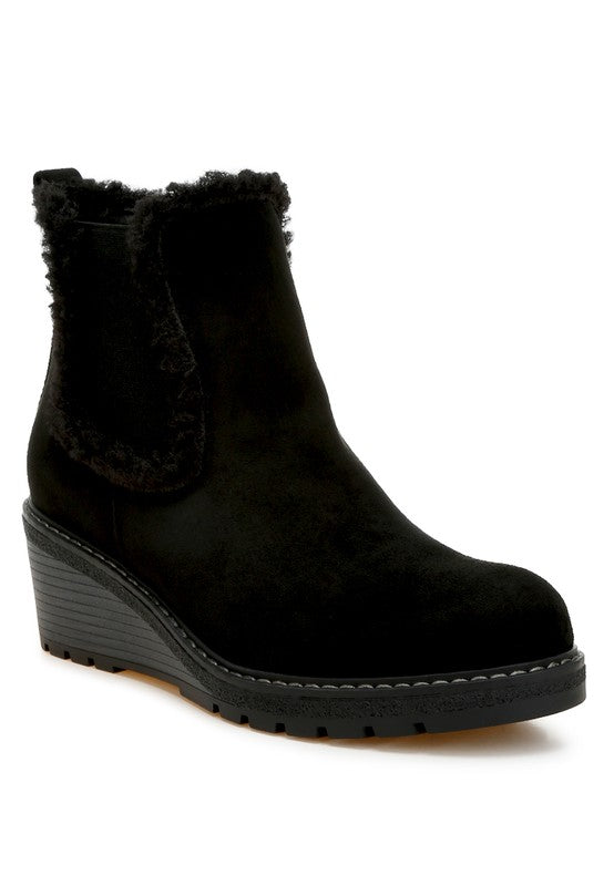 Clydesdale Faux Fur Chelsea Boots