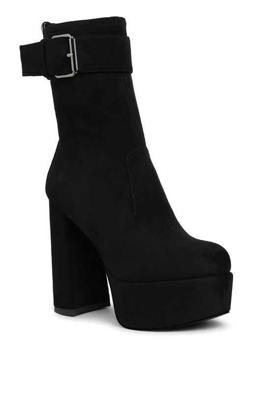 Wanderer Flared Block Calf Boots