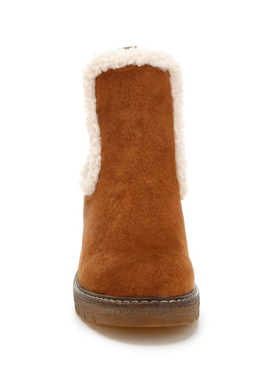 Clydesdale Faux Fur Chelsea Boots