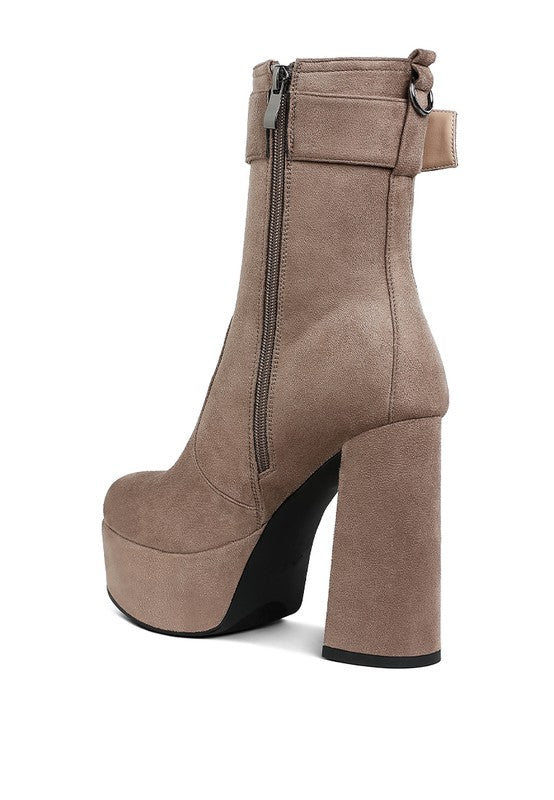 Wanderer Flared Block Calf Boots